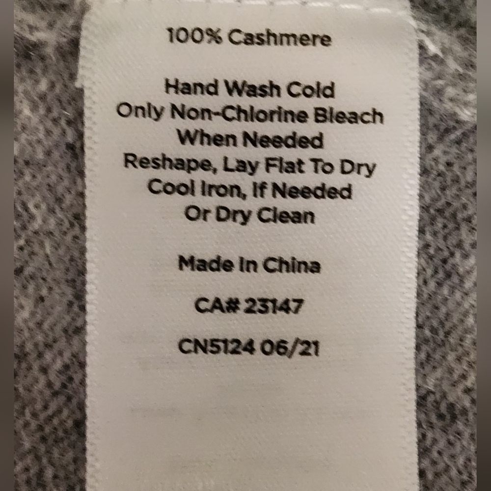 Talbots Gray Heart Pattern 100% Cashmere Sweater … - image 4